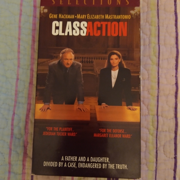 Class Action 1991 ‧ Drama/Trial drama ‧ 1h 50m VHR tape - Picture 2 of 4